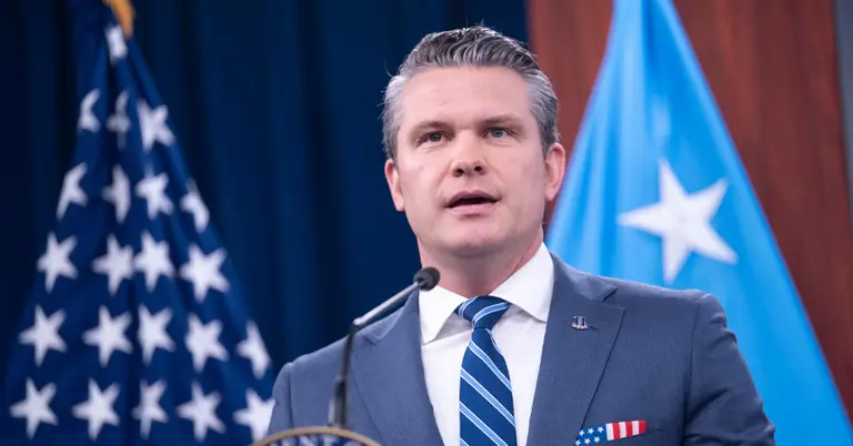 মার্কিন প্রতিরক্ষামন্ত্রী পিট হেগসেথ